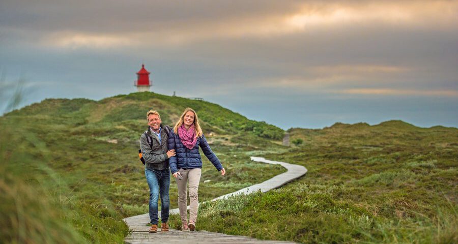 Im Herbst kann man die Idylle von Amrum und die abwechslungsreiche Landschaft mit allen Sinnen intensiv genießen. Foto: djd/Amrum/Oliver Franke